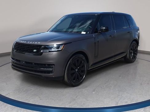 Certified 2025 Land Rover Range Rover Long Wheelbase Autobiography image 1
