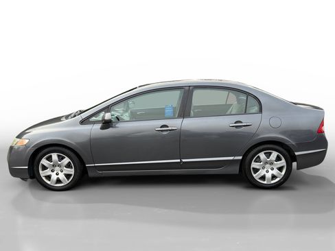 Used 2011 Honda Civic LX image 2