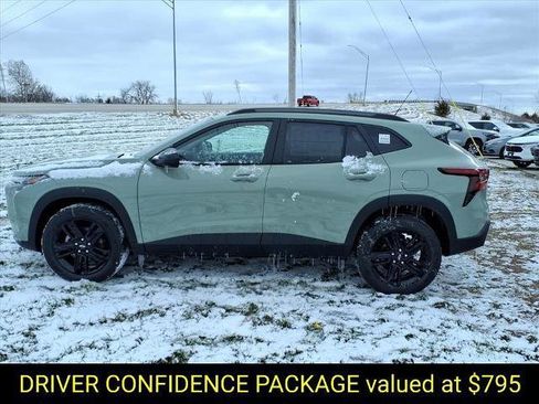 New 2026 Chevrolet Trax ACTIV w/ Driver Confidence Package image 2