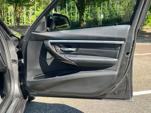 Used 2018 BMW 330i Sedan RWD image 14