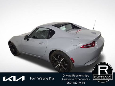 Used 2024 MAZDA MX-5 Miata RF Grand Touring RWD image 10