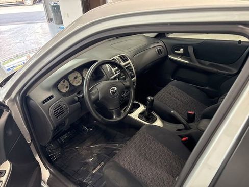 Used 2003 MAZDA Protege5 FWD image 14