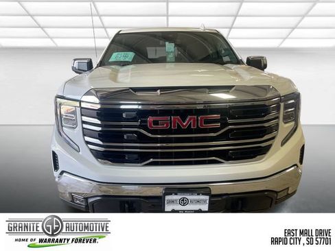 Used 2024 GMC Sierra 1500 SLT AWD/4WD image 9
