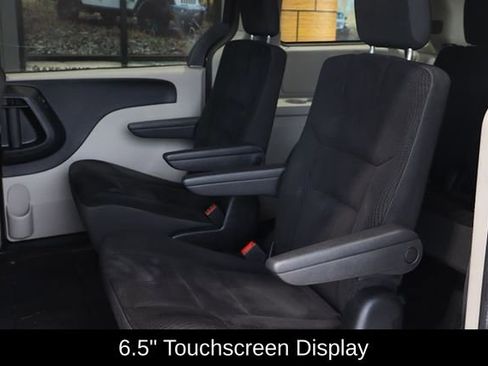 Used 2019 Dodge Grand Caravan SE image 11