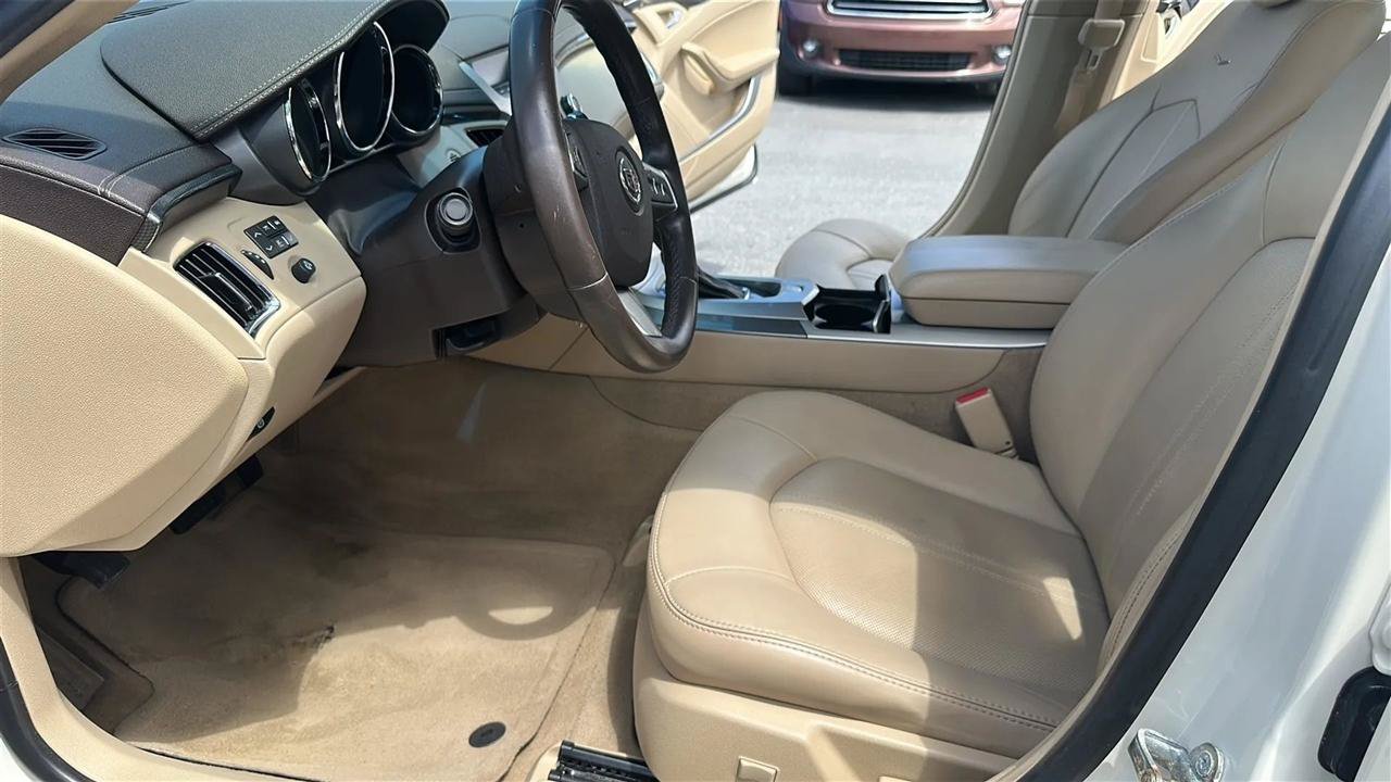 Used 2013 Cadillac CTS Luxury RWD image 21