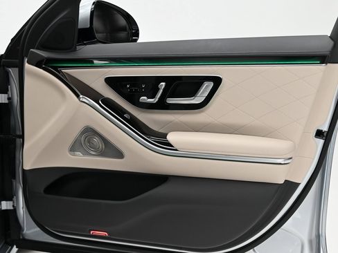 Used 2023 Mercedes-Benz S 580 4MATIC Sedan image 25