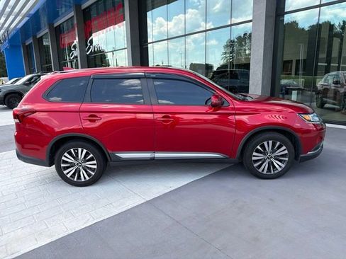 Used 2020 Mitsubishi Outlander SE FWD image 29