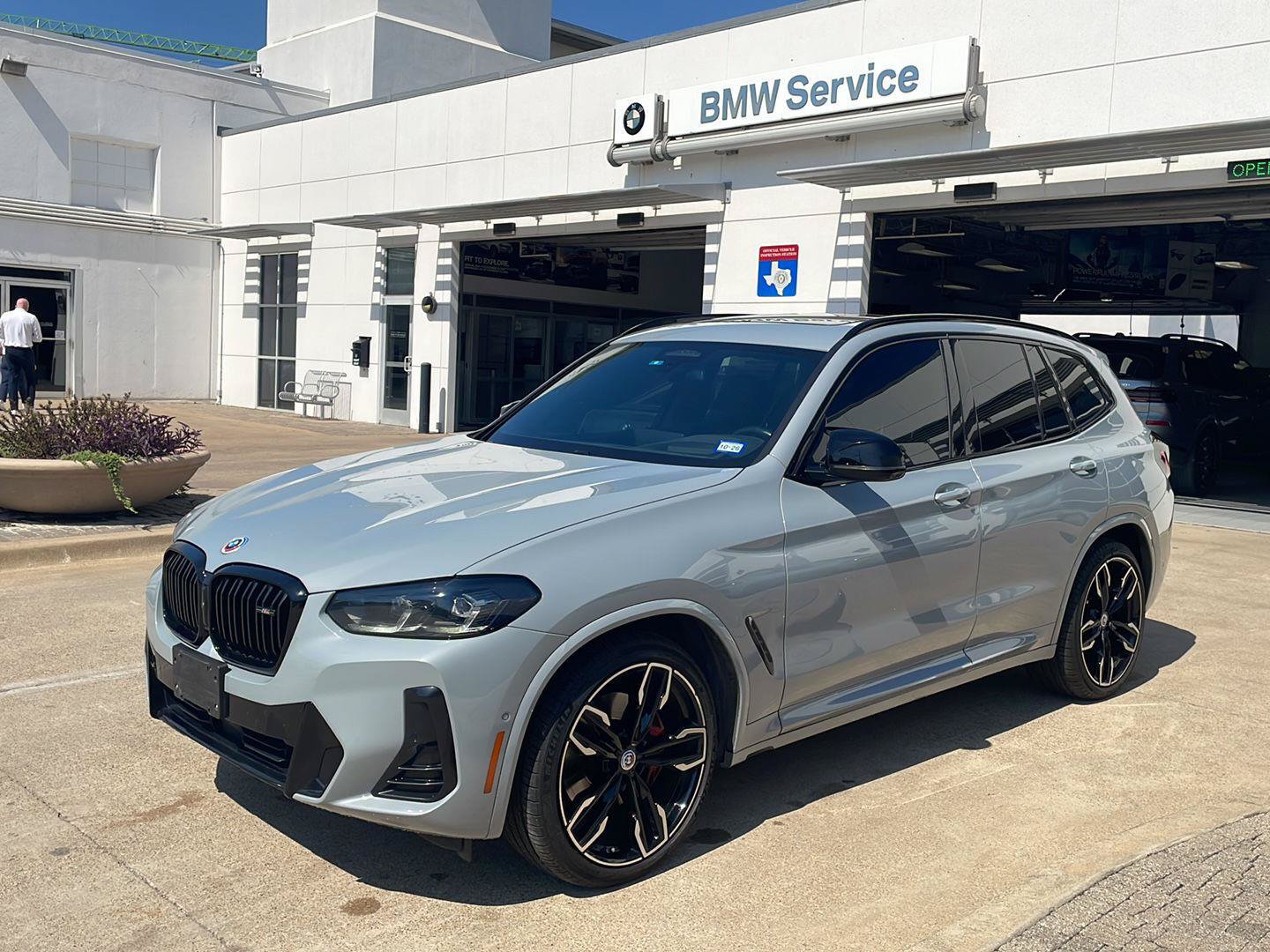 Used 2022 BMW X3 M40i AWD/4WD image 1
