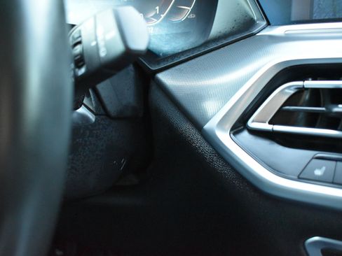 Used 2019 BMW X5 xDrive50i w/ Parking Assistance Package image 43