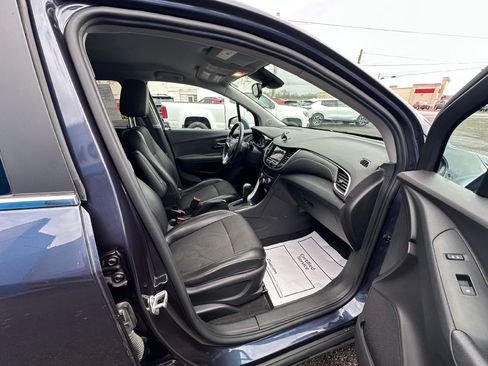 Used 2018 Chevrolet Trax LT w/ LT Convenience Package image 15