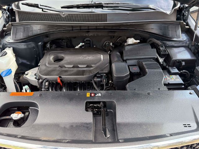 Used 2018 Kia Sorento FWD image 19