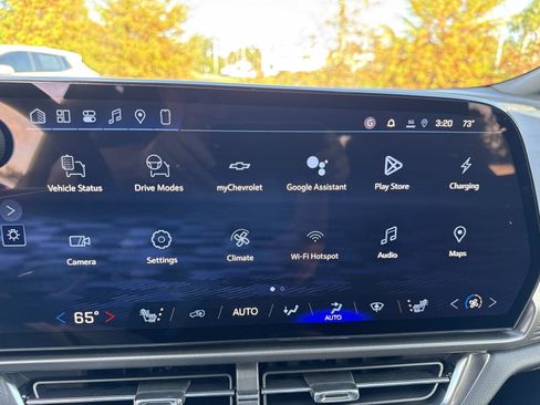 New 2026 Chevrolet Equinox EV LT image 22