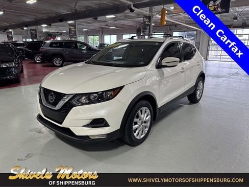 Used 2020 Nissan Rogue Sport SV w/ All-Weather Package image 1