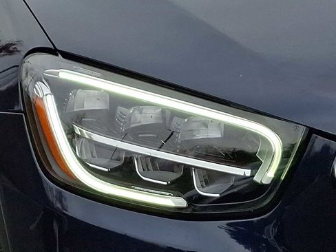 Used 2022 Mercedes-Benz GLC 300 4MATIC image 9