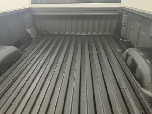 Used 2017 Chevrolet Express 3500 Extended RWD image 21