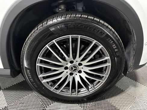 Used 2026 Mercedes-Benz GLC 300 4MATIC image 13