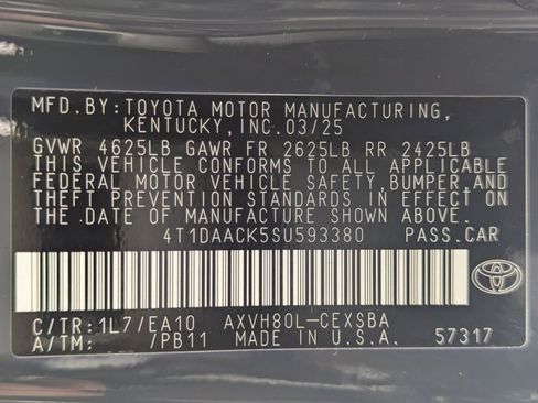 Used 2025 Toyota Camry SE image 27