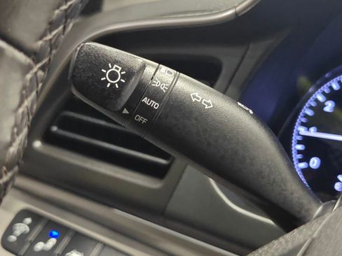 Used 2020 Hyundai Elantra Value Edition image 36