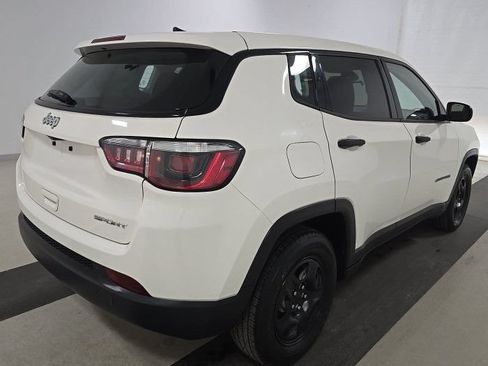 Used 2019 Jeep Compass Sport FWD image 3