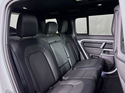 Used 2024 Land Rover Defender 110 X-Dynamic SE image 27