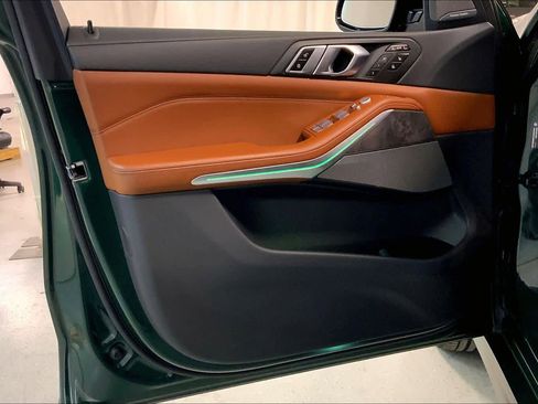 Used 2023 BMW X7 M60i w/ Executive Package image 21