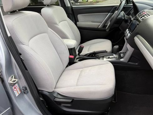 Used 2017 Subaru Forester 2.5i Premium w/ All-Weather Package AWD/4WD image 14