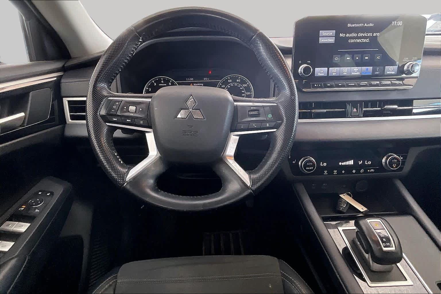 Used 2022 Mitsubishi Outlander SE FWD image 6