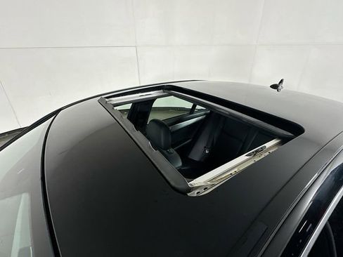 Used 2014 Mercedes-Benz C 300 4MATIC Sedan image 22