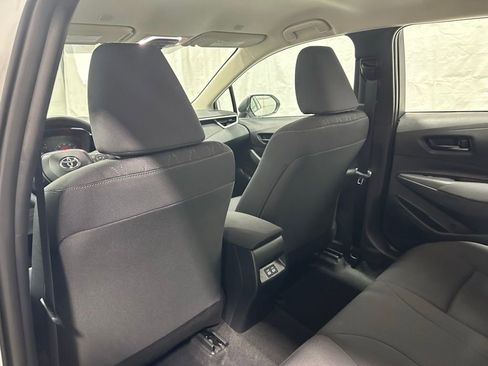 Used 2025 Toyota Corolla LE image 45