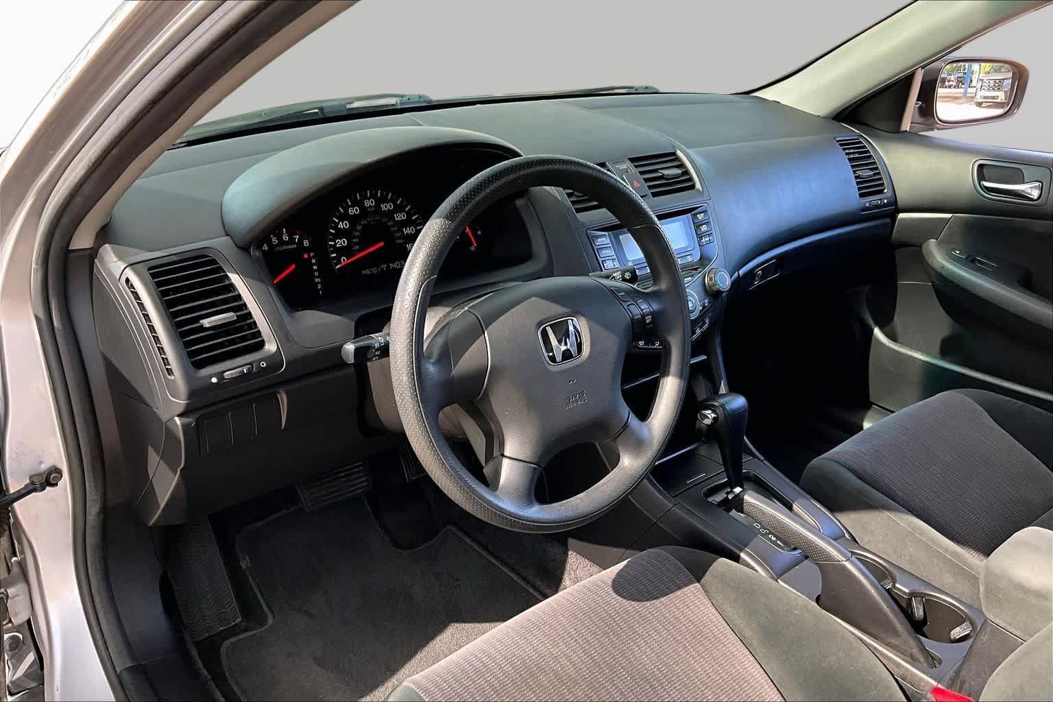 Used 2005 Honda Accord LX image 17