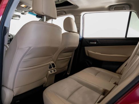 Used 2017 Subaru Outback 2.5i Limited image 37