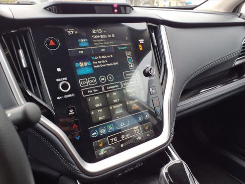 Certified 2025 Subaru Outback Limited image 7