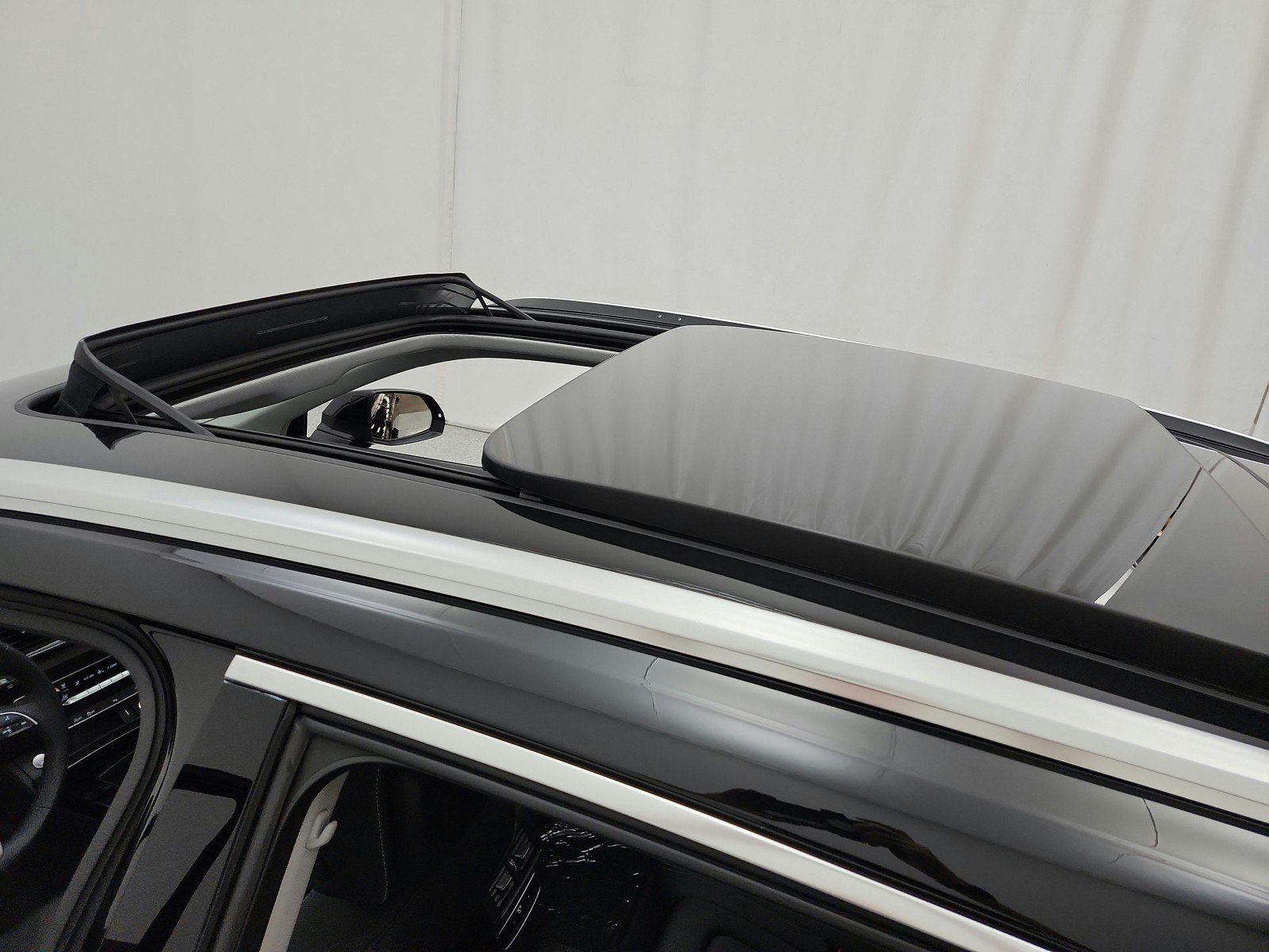Used 2023 Audi Q5 2.0T Premium w/ Convenience Package AWD/4WD image 11