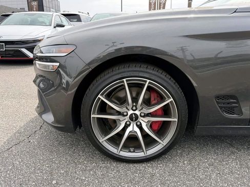 Certified 2025 Genesis G70 2.5T AWD/4WD image 9