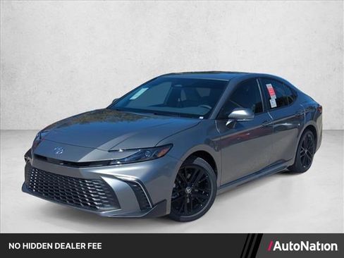 New 2026 Toyota Camry SE FWD image 1