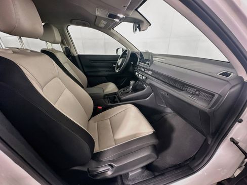 Used 2023 Honda CR-V LX image 29
