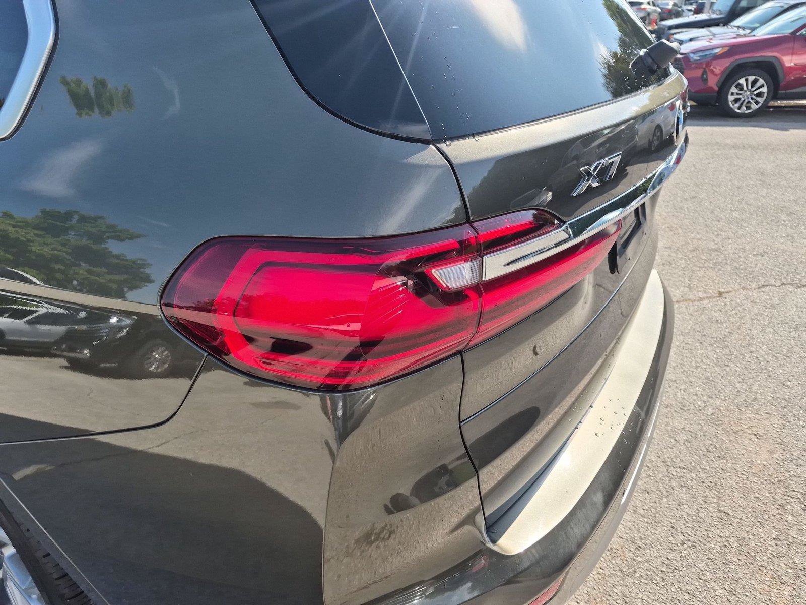 Used 2020 BMW X7 xDrive40i w/ Premium Package AWD/4WD image 11