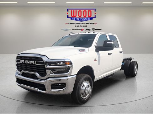 New 2026 RAM 3500 Tradesman w/ Chrome Appearance Group A AWD/4WD image 7