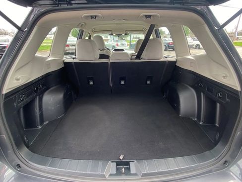Used 2022 Subaru Forester AWD/4WD image 17