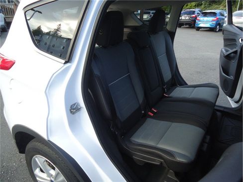 Used 2015 Ford Escape SE w/ Equipment Group 201A AWD/4WD image 14