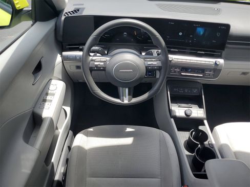 Used 2024 Hyundai Kona SEL w/ Convenience Package image 25