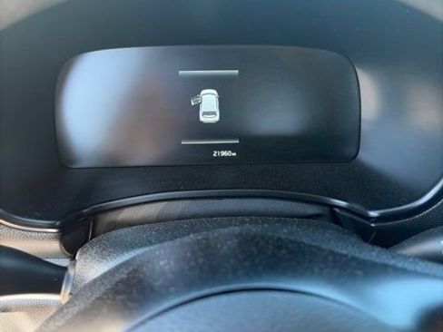 Used 2023 Kia Soul LX w/ LX Technology Package FWD image 11