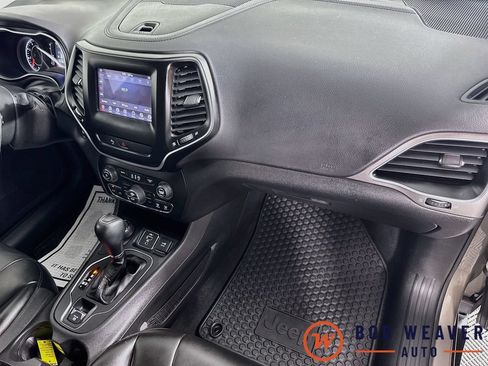 Used 2020 Jeep Cherokee Latitude Plus w/ Comfort/Convenience Group AWD/4WD image 36