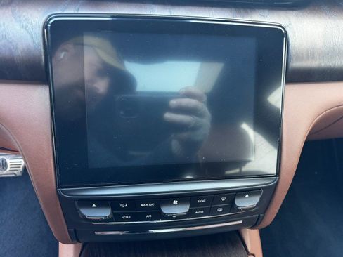 Used 2017 Maserati Quattroporte S Q4 image 16