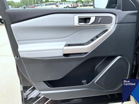 Used 2023 Ford Explorer XLT w/ Equipment Group 202A AWD/4WD image 9