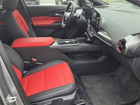 Certified 2024 Chevrolet Equinox EV RS image 15