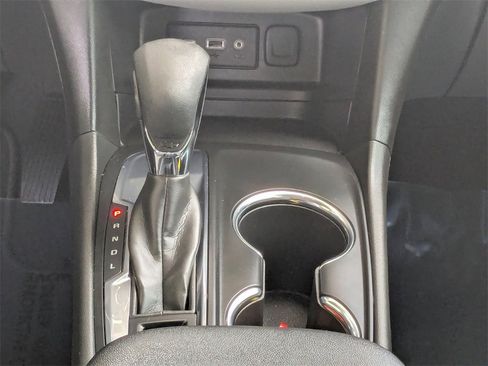 Certified 2023 Chevrolet Equinox LS w/ Driver Confidence II Package image 16