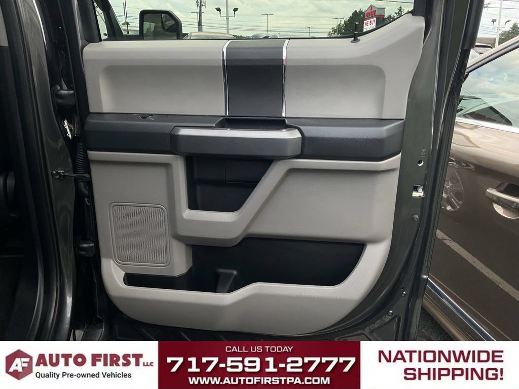 Used 2017 Ford F150 XLT AWD/4WD image 16