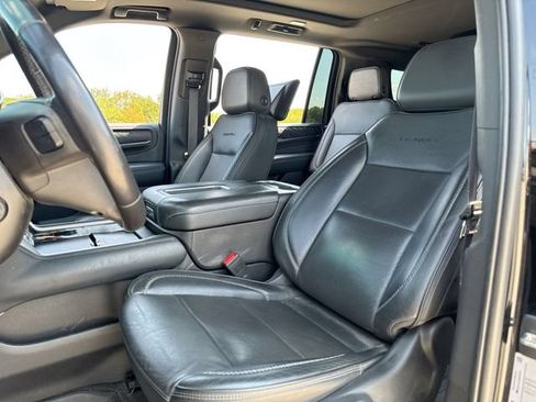 Used 2021 GMC Yukon XL Denali w/ Denali Premium Package RWD image 11
