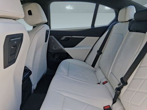 Used 2026 BMW 530i w/ Premium Package image 28